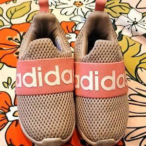 Adidas, Slide On, Size 7